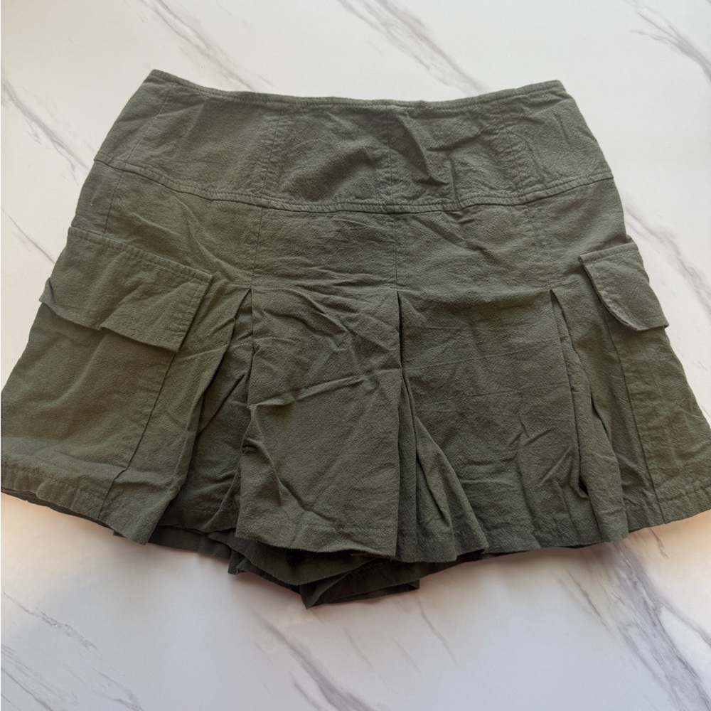 Women's Pleated Cargo Skort